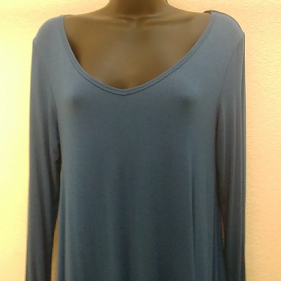 Urban Coco Ruched. L/S Tunic - Picture 3 of 8
